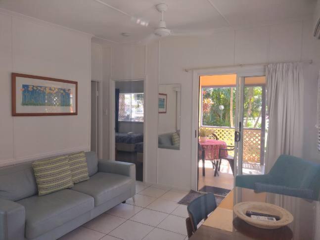 Bargara Gardens Boutique Villas Buitenkant foto