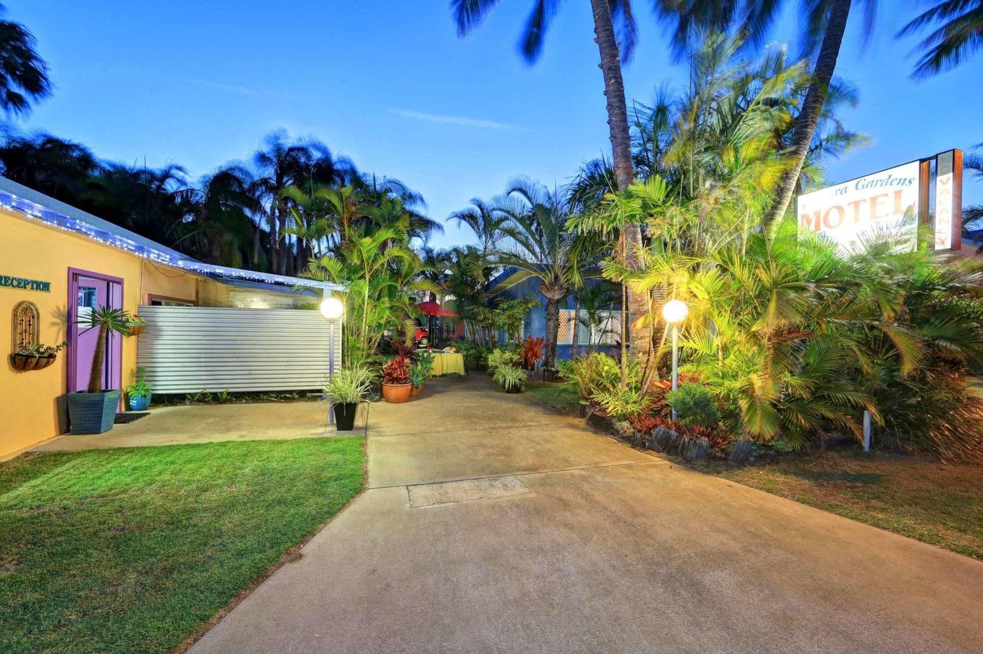 Bargara Gardens Boutique Villas Buitenkant foto