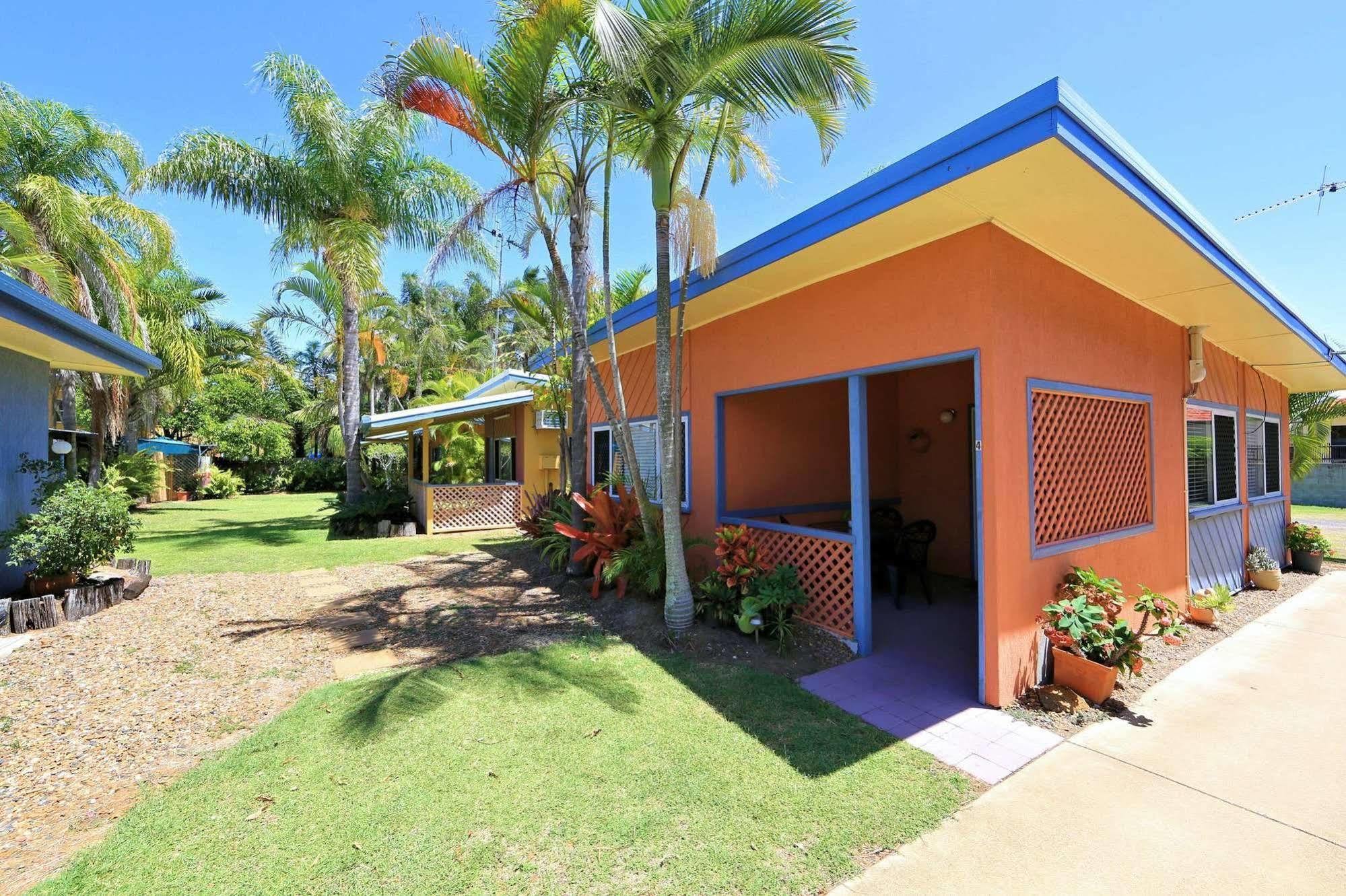 Bargara Gardens Boutique Villas Buitenkant foto