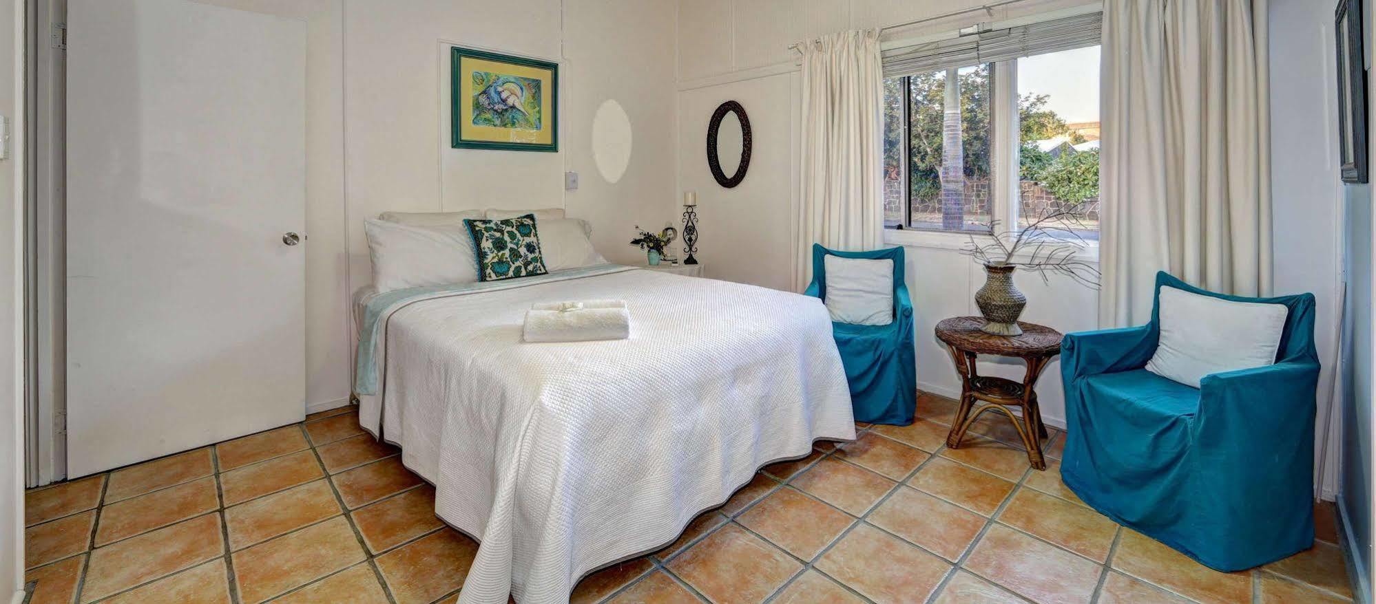 Bargara Gardens Boutique Villas Buitenkant foto