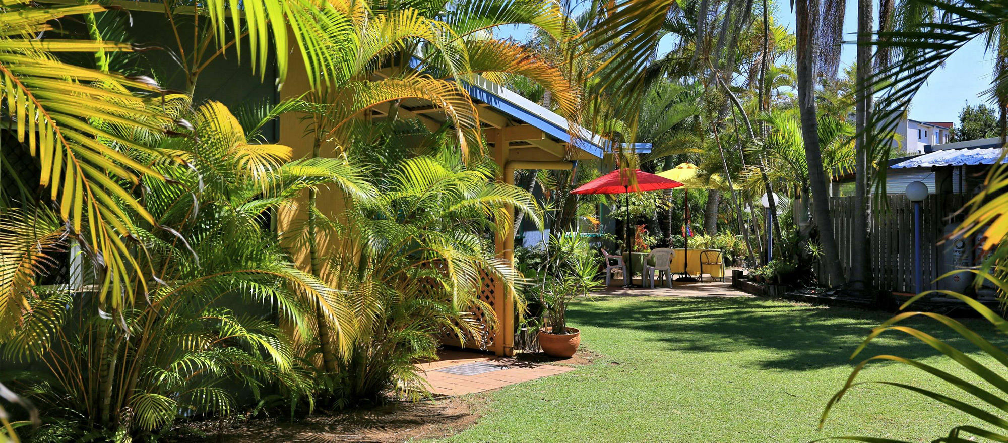 Bargara Gardens Boutique Villas Buitenkant foto